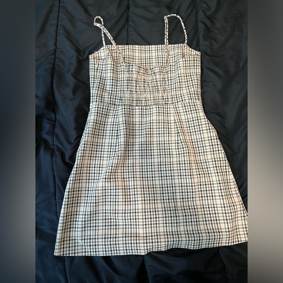 Wilfred Aritzia New Classic Neutral Checkered Plaid Mini Dress Size 8 - Picture 3 of 6